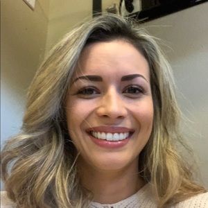 Meet your Posher, Cristina